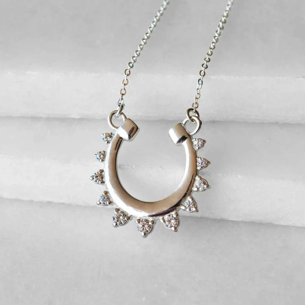 Anola - Diamond Cut Horseshoe Necklace (Silver or Gold)